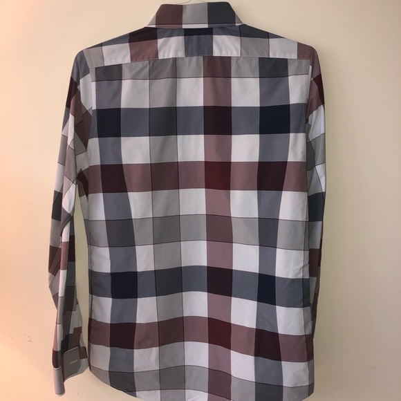 Express Button-Down - Picture 2 of 4